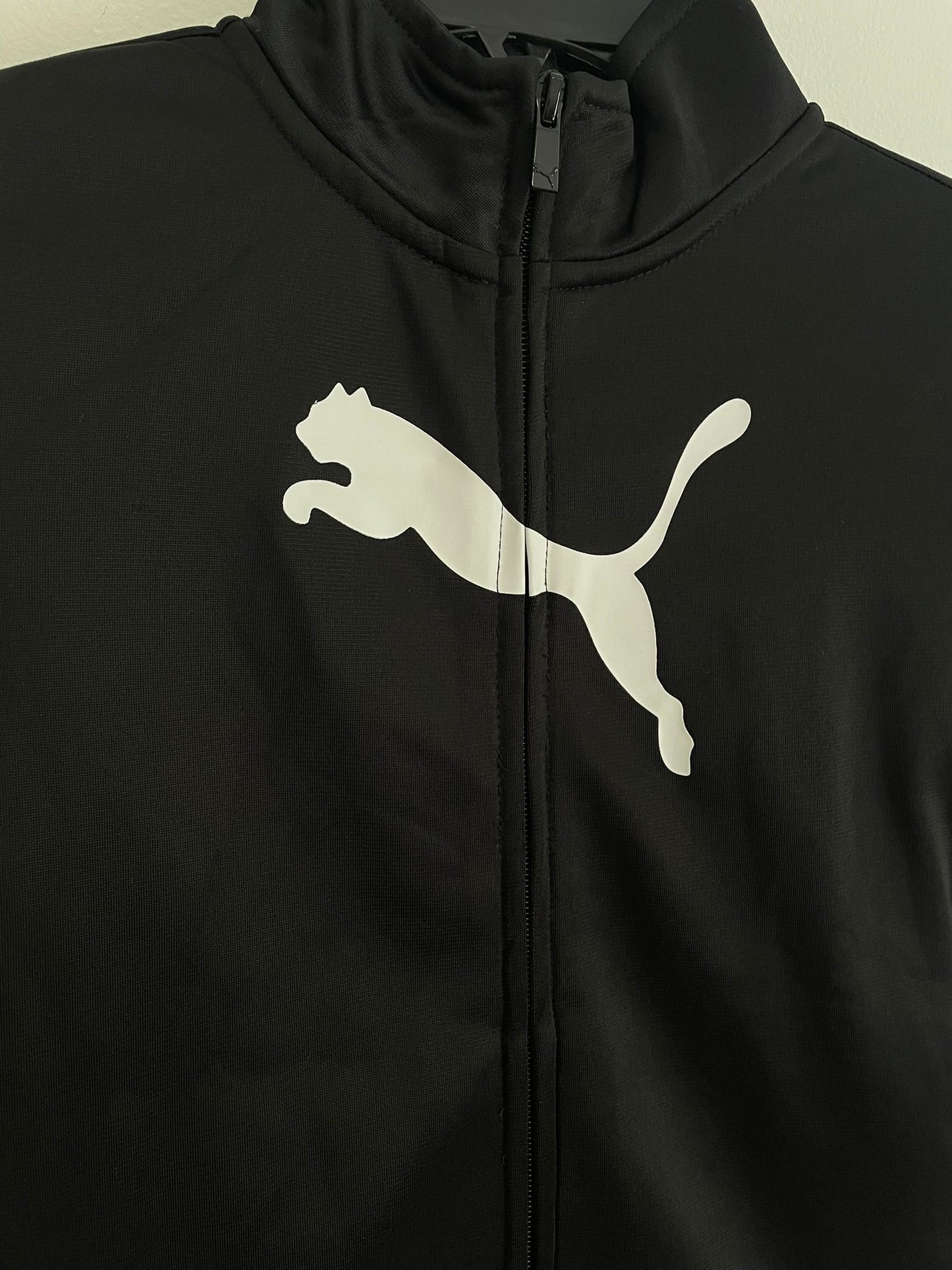 Conjunto Campera Remera y Pantalon Puma Talle 4