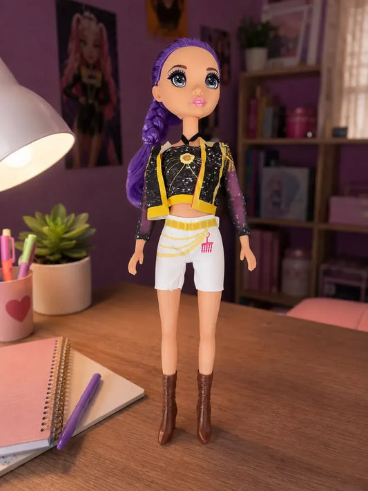 Muñeca Guerrera Kpop Rumi 60cm Con Accesorios