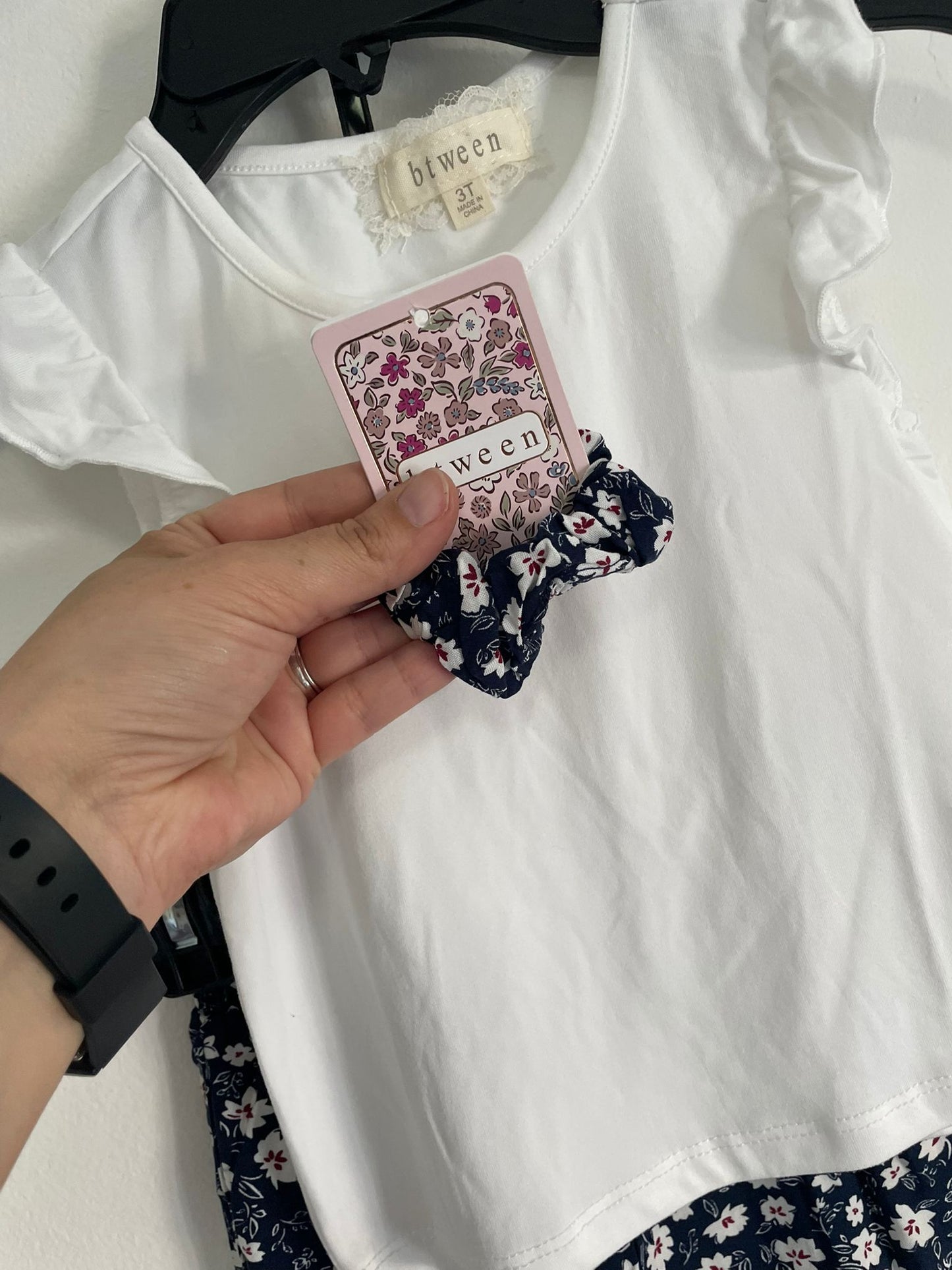 Conjunto Campera de jean con pantalon remera y gomita talle 3