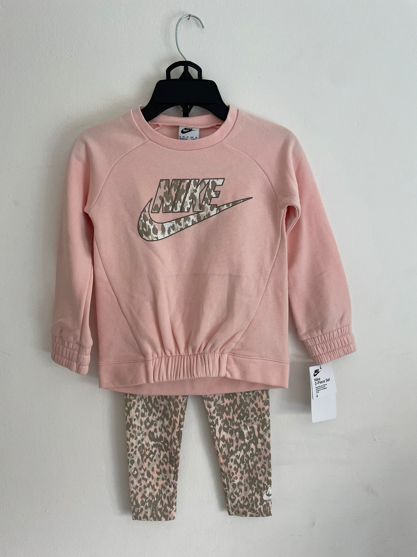 Conjunto Buzo y Calza Nike niña talle 4