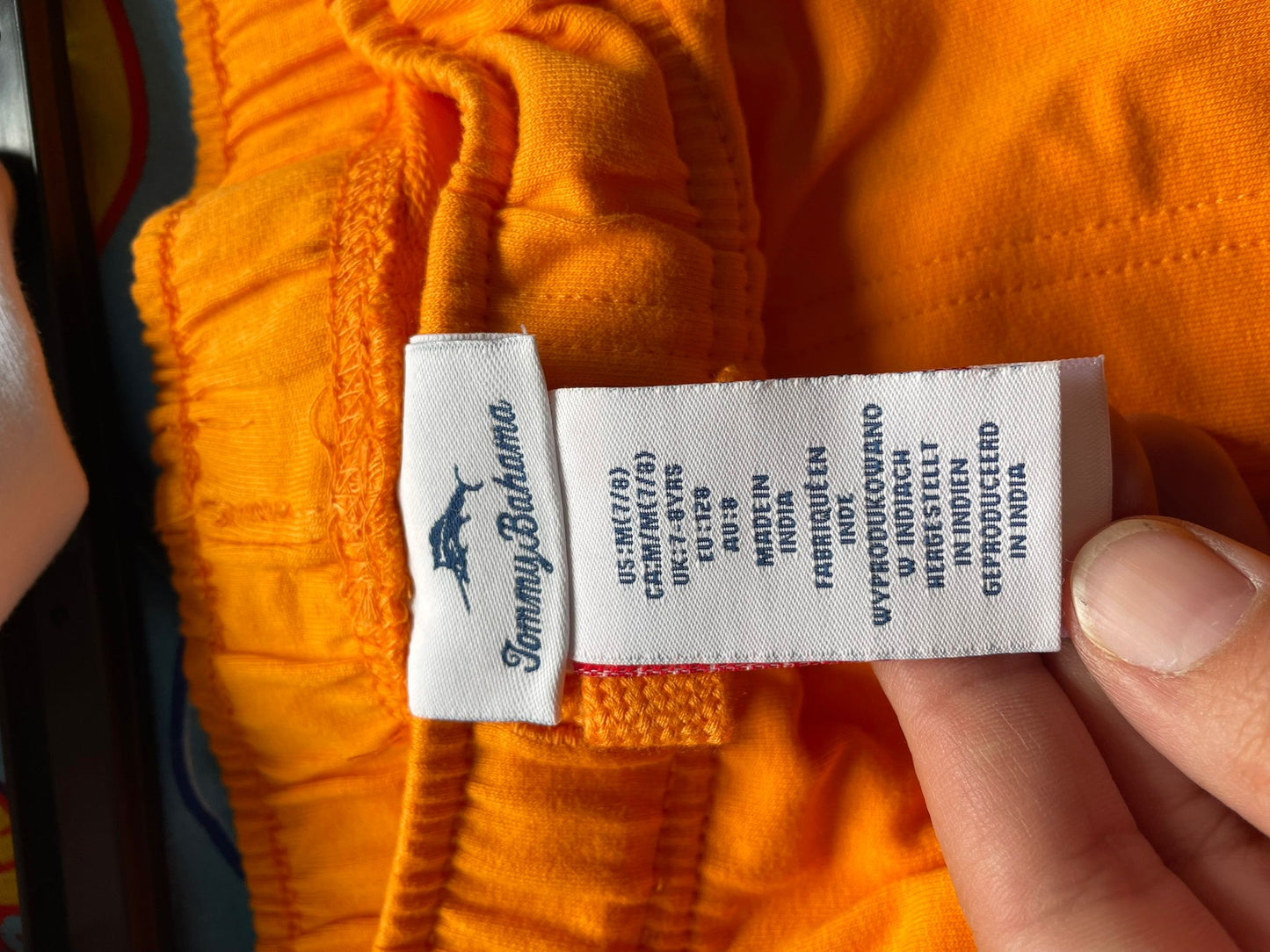 Conjunto Remera Short Y Llavero Tommy Bahama talle 8