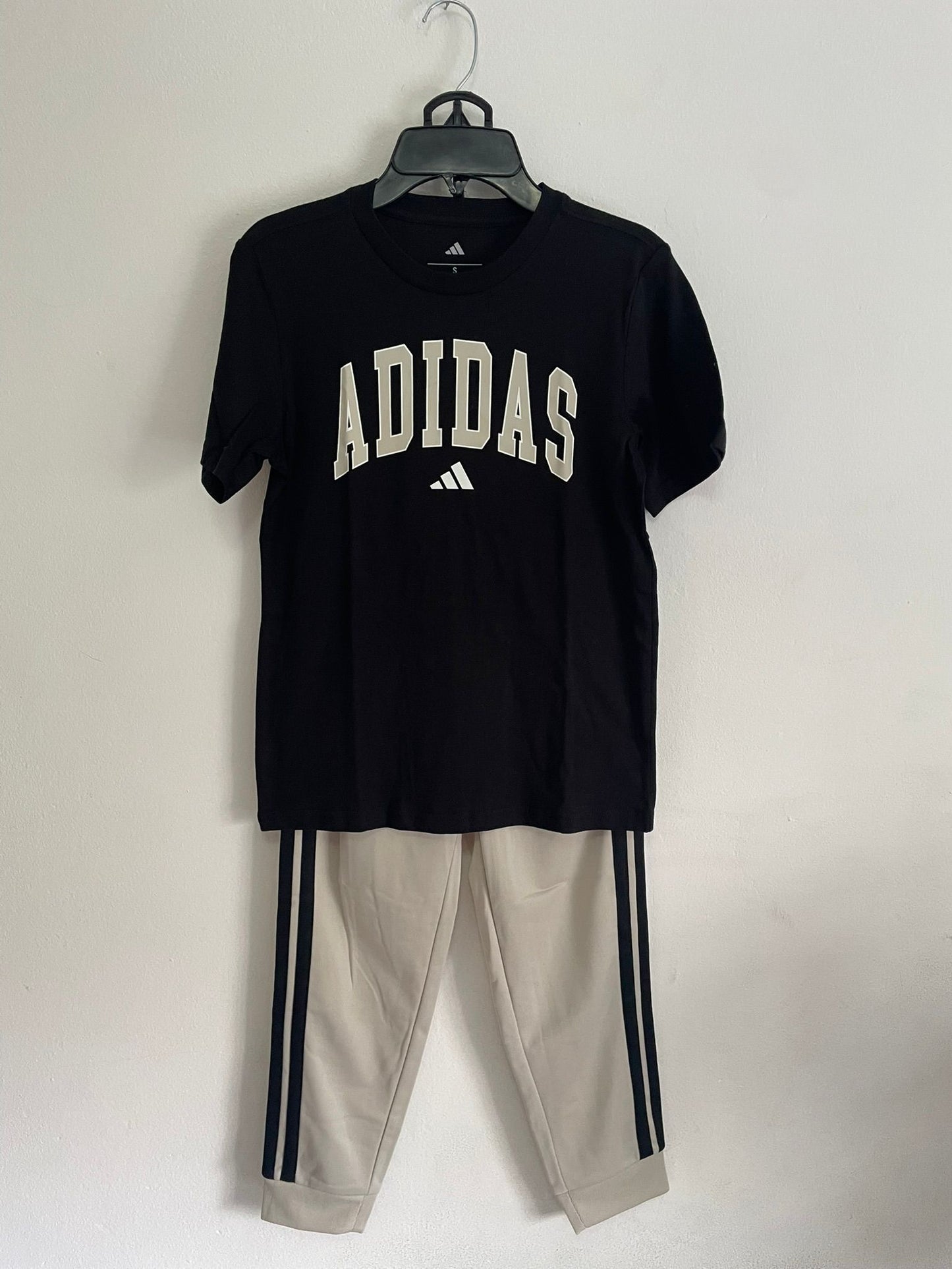 Conjunto Campera Remera Y Pantalon Adidas Talle 8
