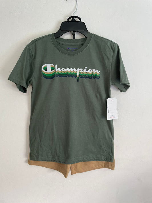 Conjunto Remera y Short Champion talle 8