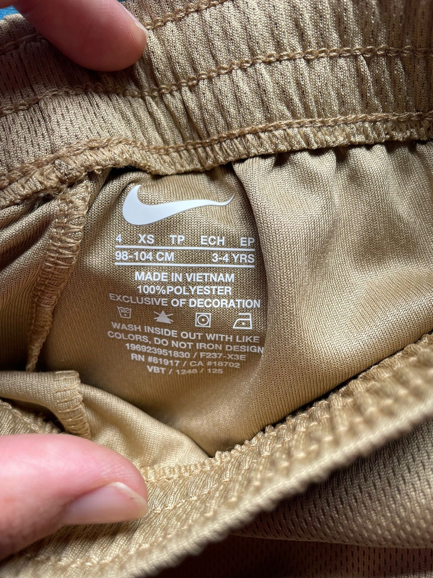 Conjunto Remera Y Short Nike talle 4