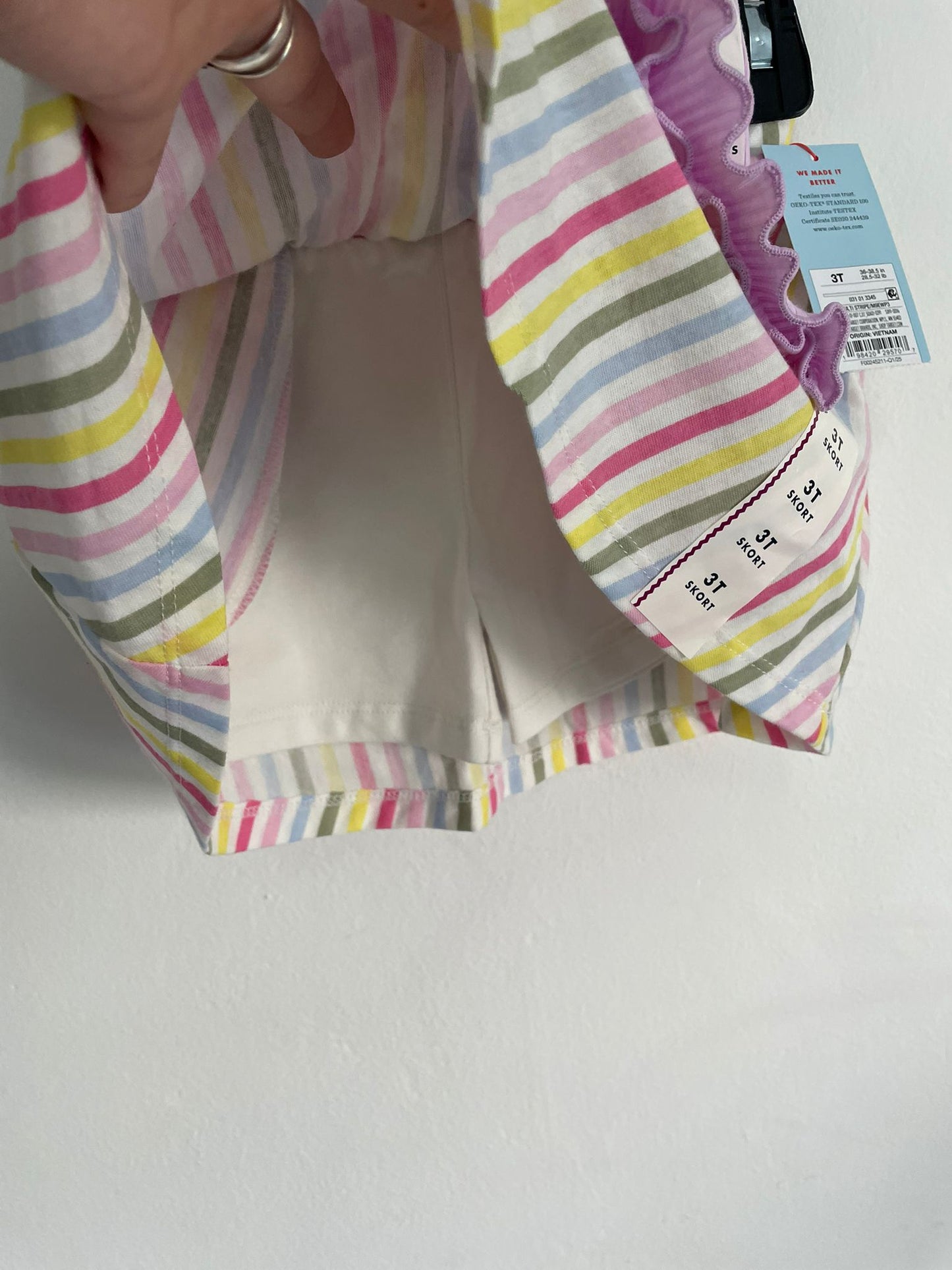 Conjunto Musculosa y Pollera con calza Niña talle 3