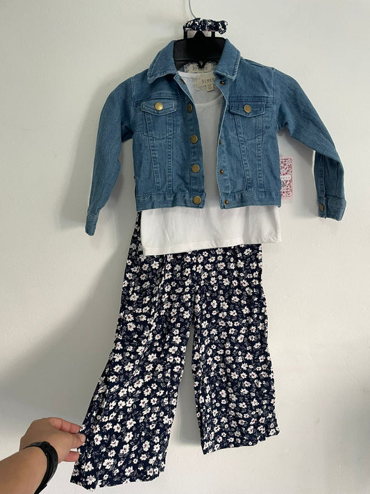 Conjunto Campera de jean con pantalon remera y gomita talle 3