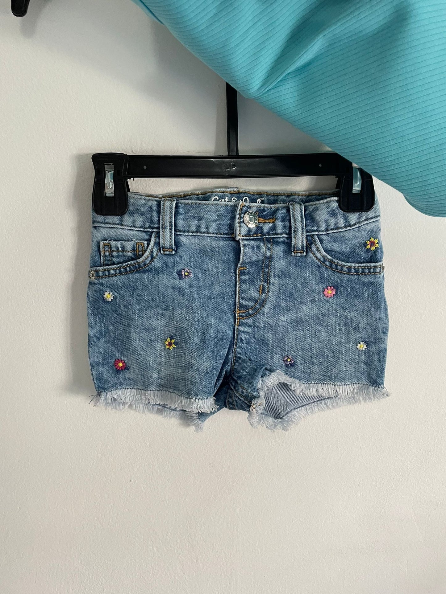 Conjunto musculosa y short de jean Cat&Jack niña talle 3