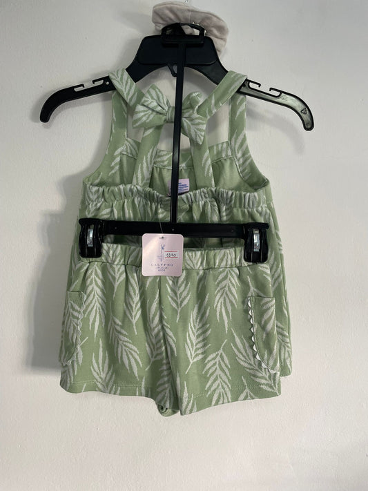 Conjunto musculosa y short con gomita verde estampado talle 4