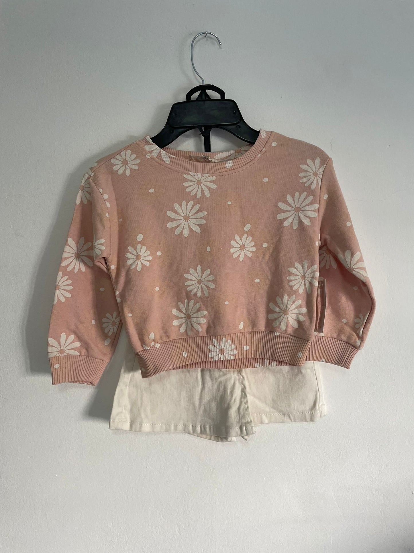 Conjunto Buzo y Short pollera talle 4