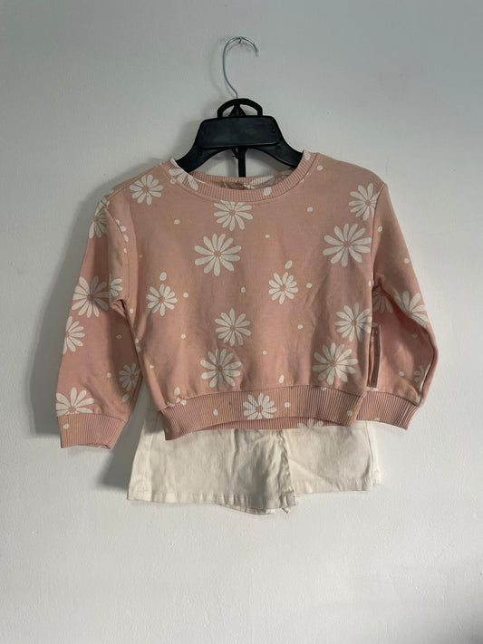 Conjunto Buzo y Short pollera talle 4