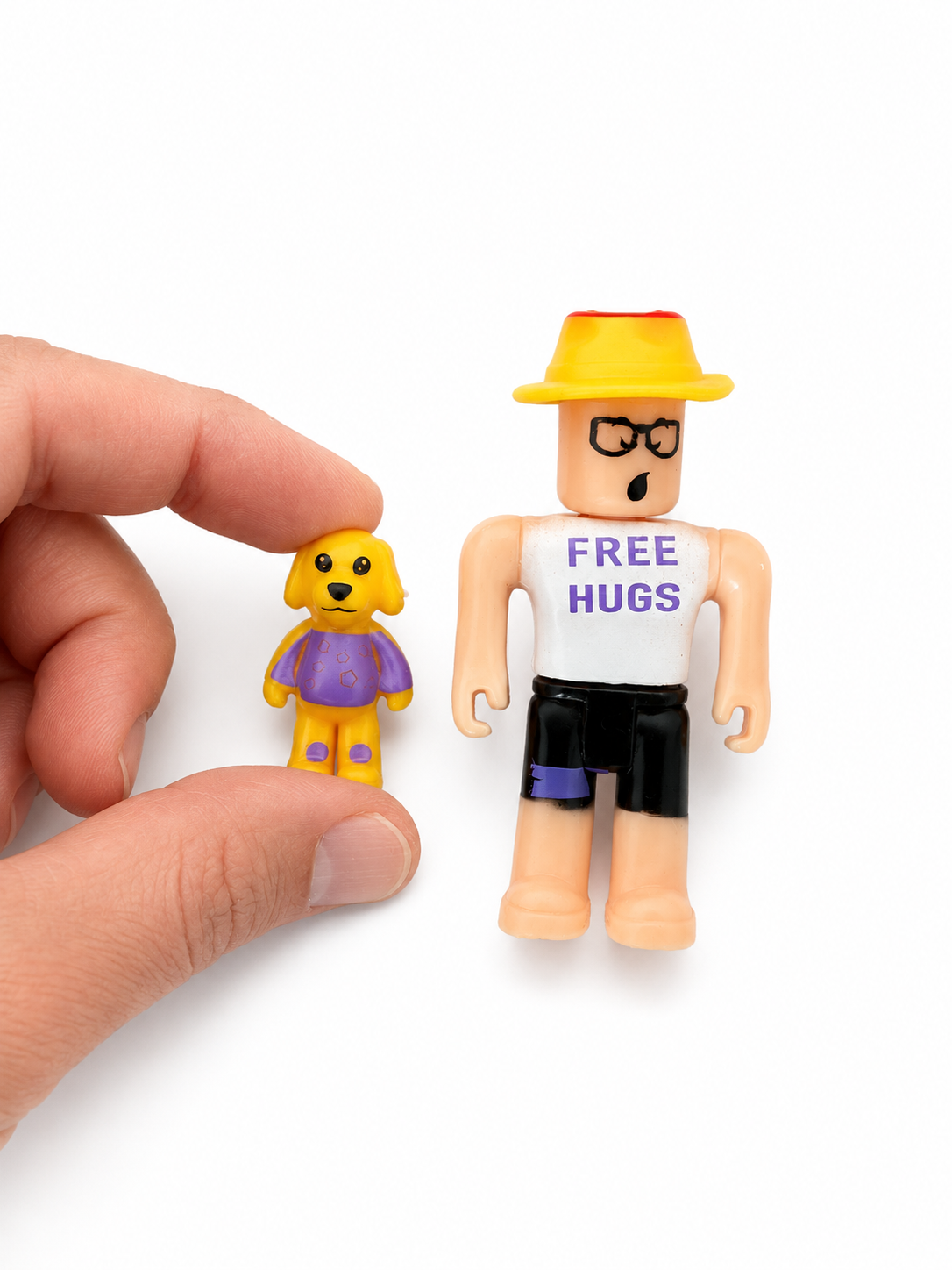Figura Roblox Coleccionable Con Accesorio +3 Cartas