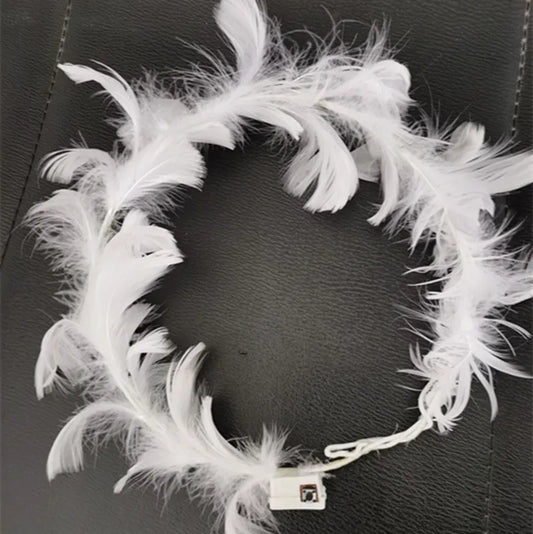 Corona De Plumas Blancas Con Luz