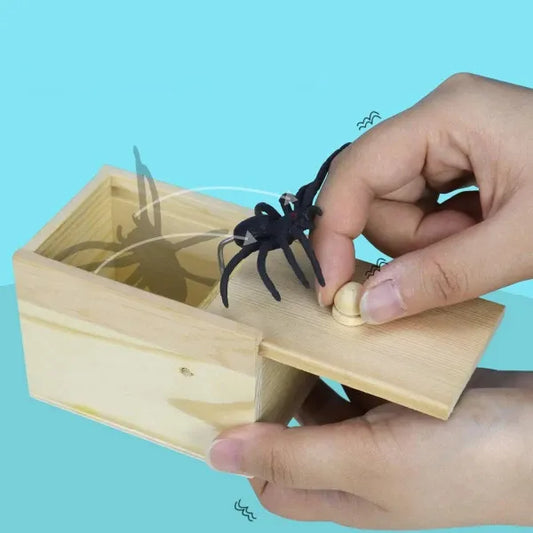 Caja De Madera Sopresa Con Araña Que Salta Broma