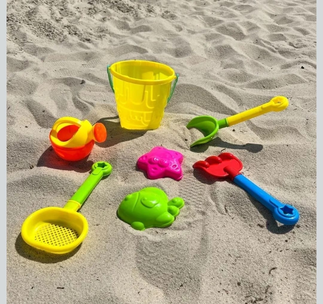 Balde De Playa Con 7 Accesorios