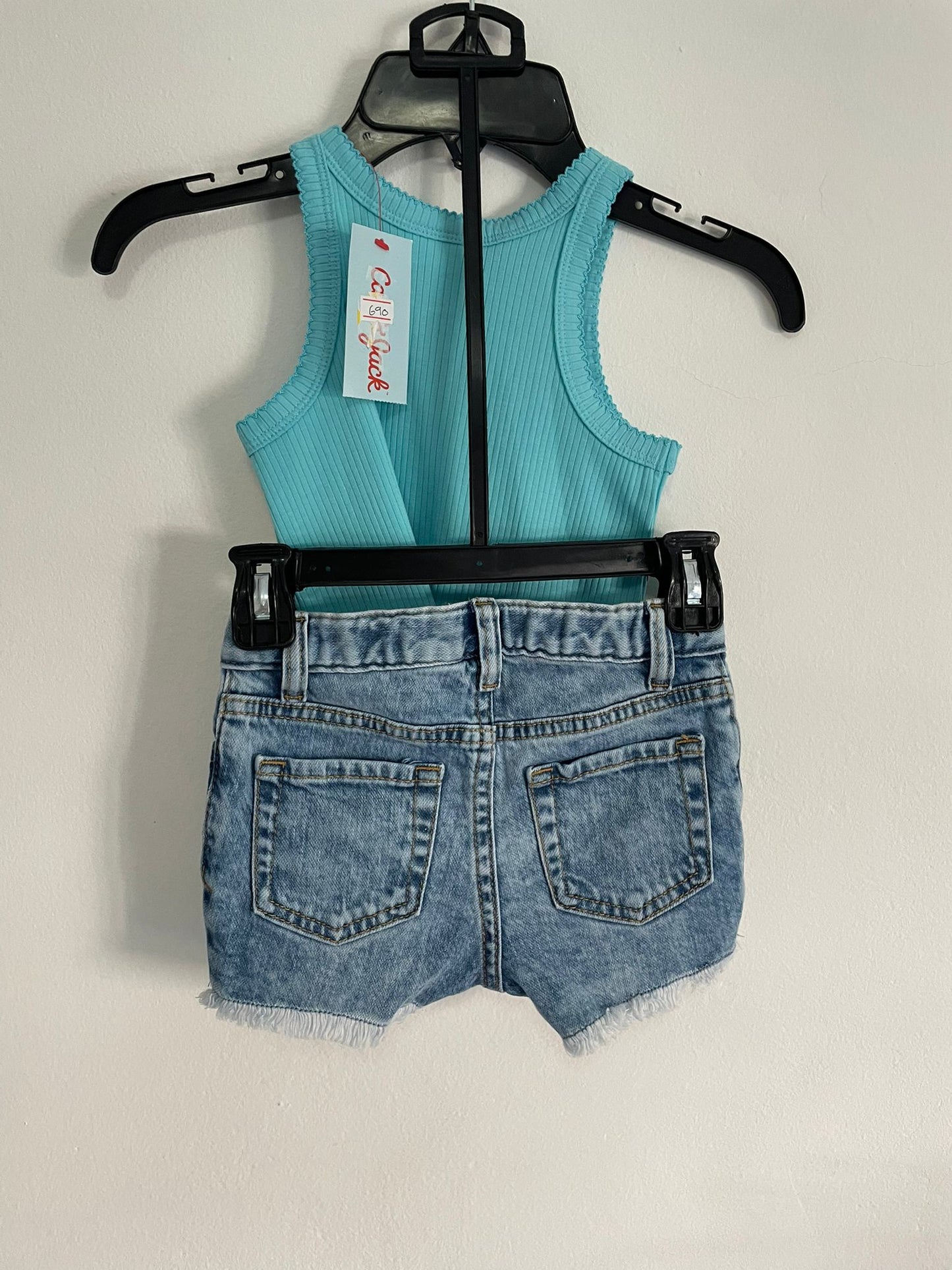 Conjunto musculosa y short de jean Cat&Jack niña talle 3