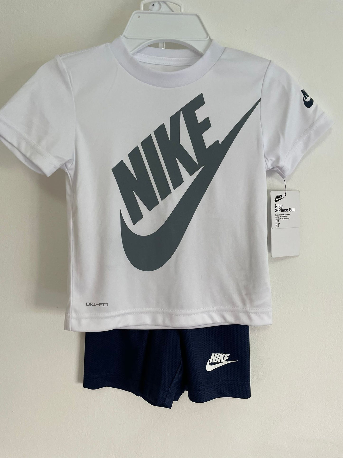 Conjunto Remera Y Short Nike Talle 3