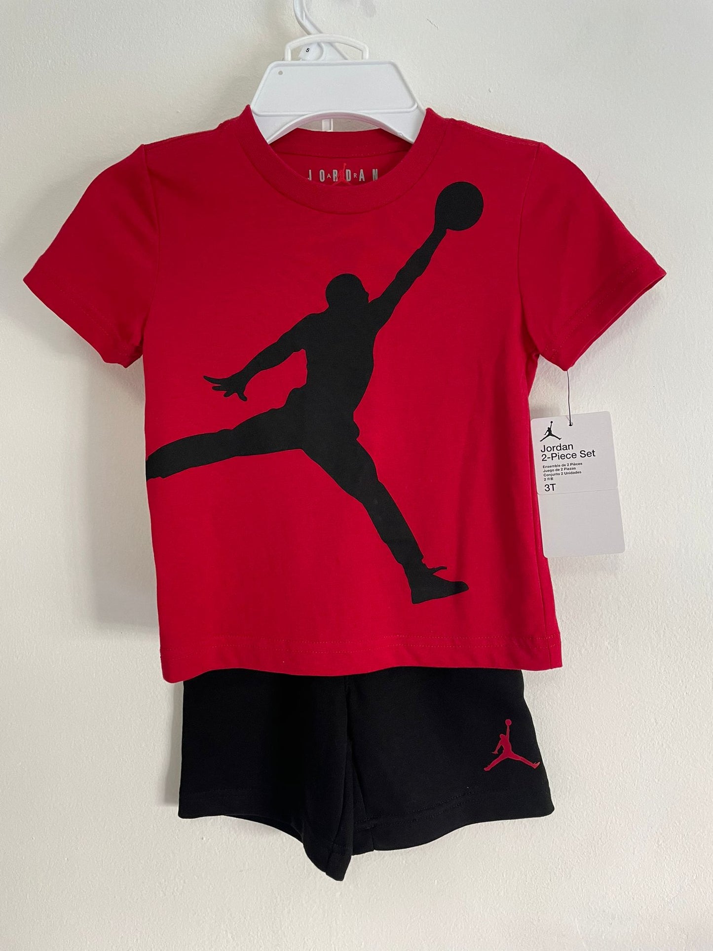 Conjunto Remera y Short Nike Jordan talle 3