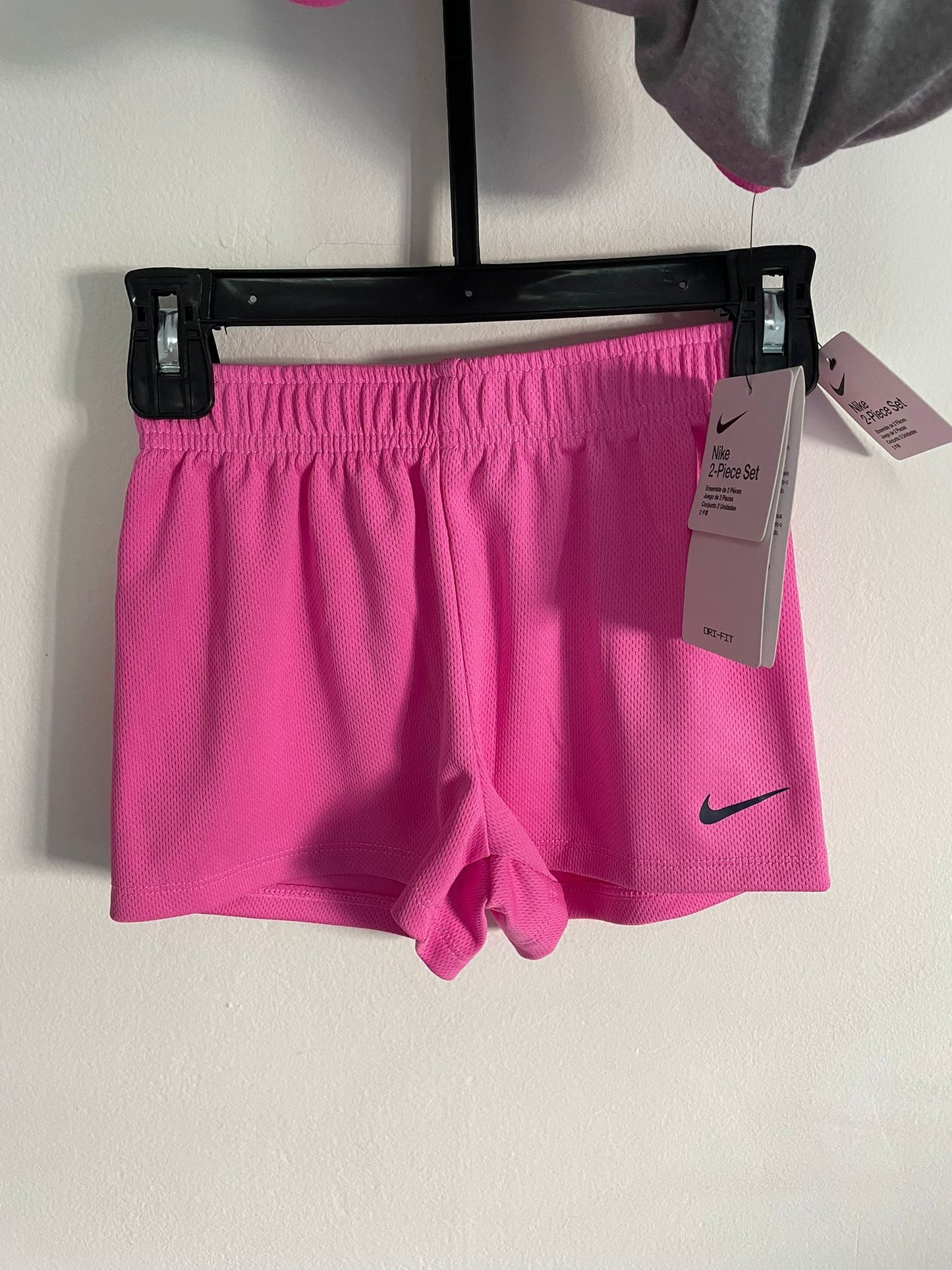 Conjunto Musculosa y short Nike talle 4