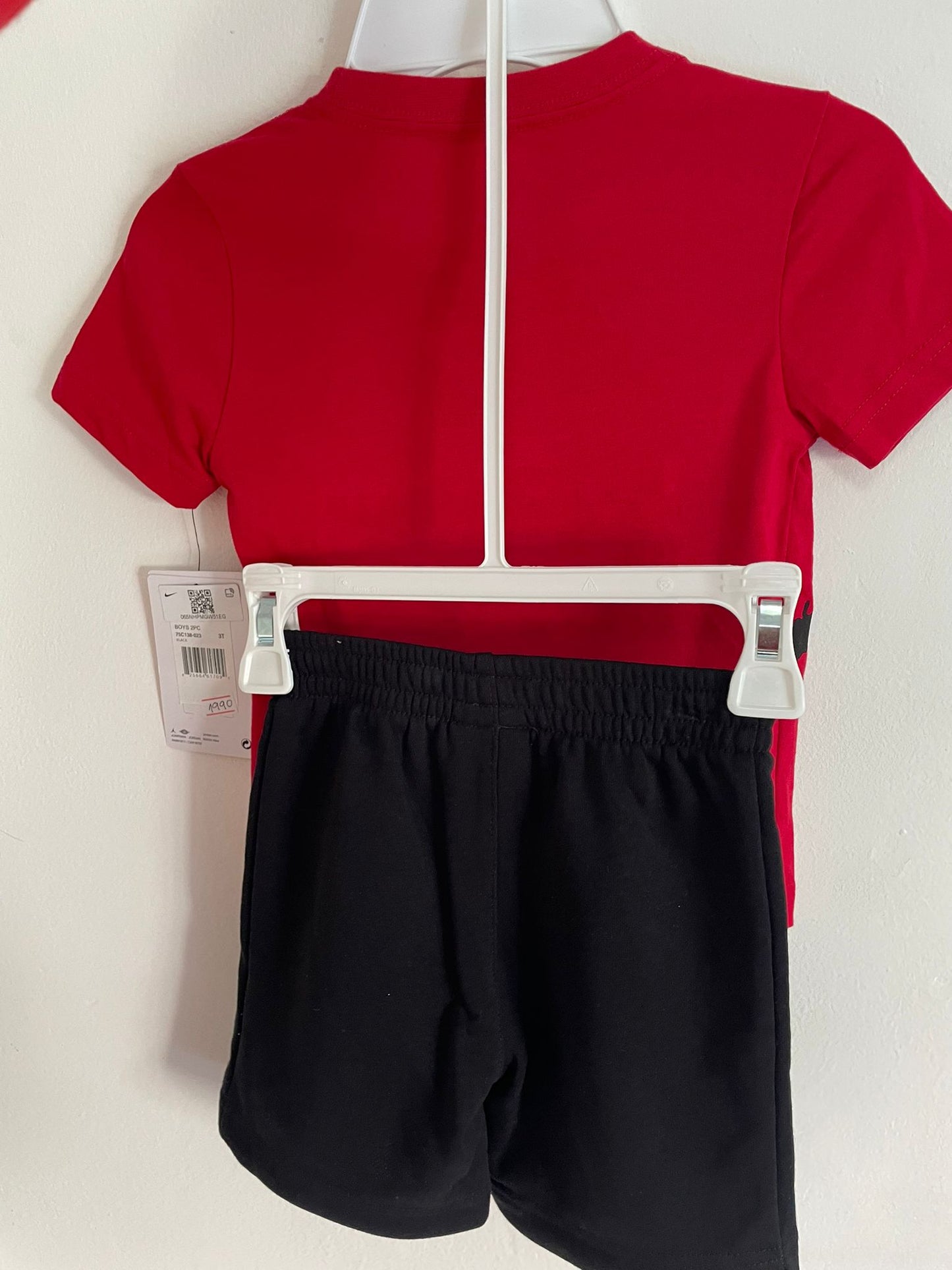 Conjunto Remera y Short Nike Jordan talle 3