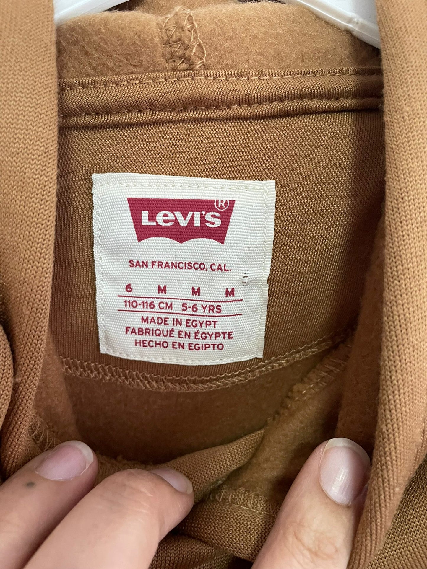 Conjunto Canguro y Pantalon Levi's Talle 6