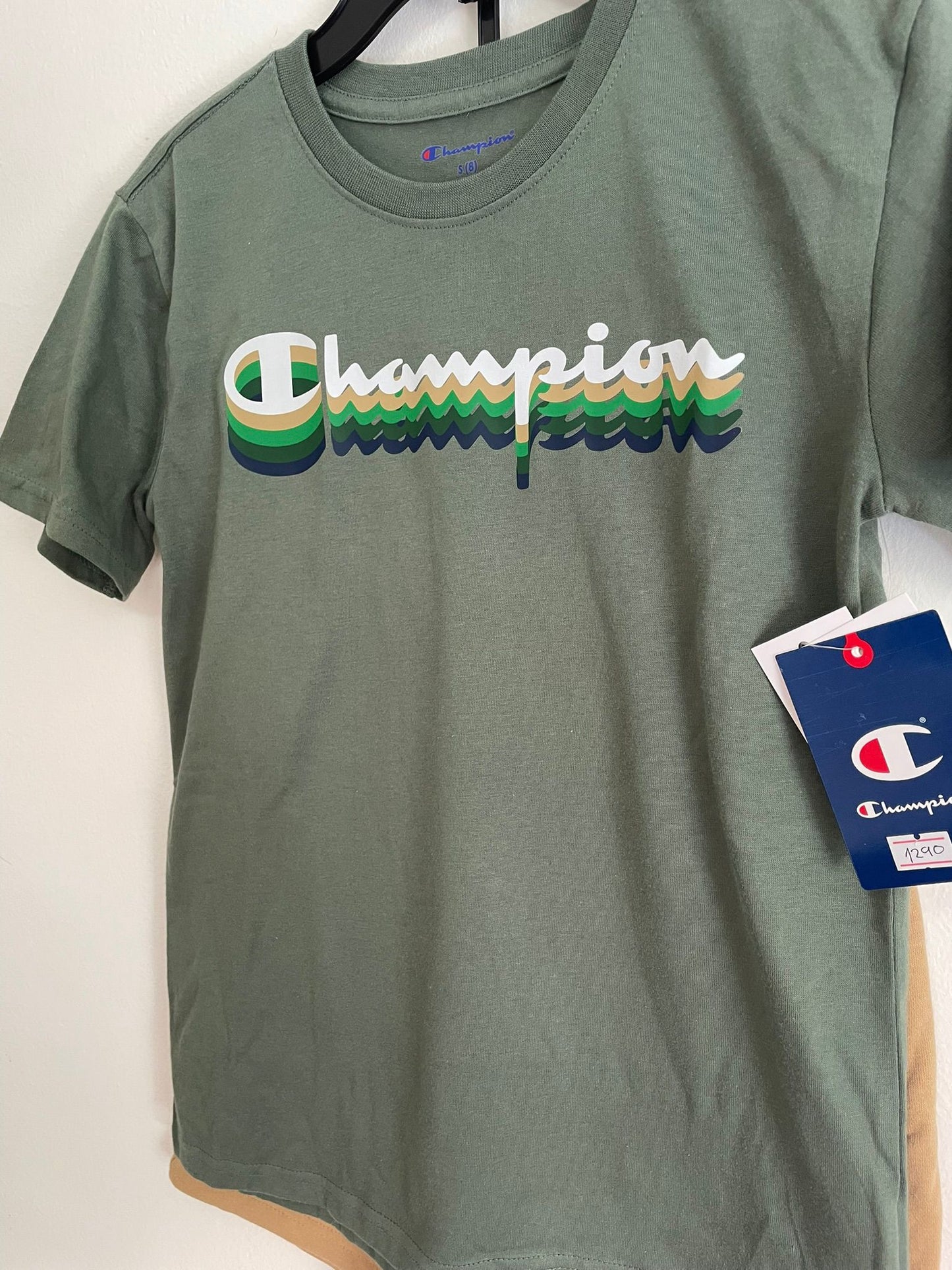 Conjunto Remera y Short Champion talle 8
