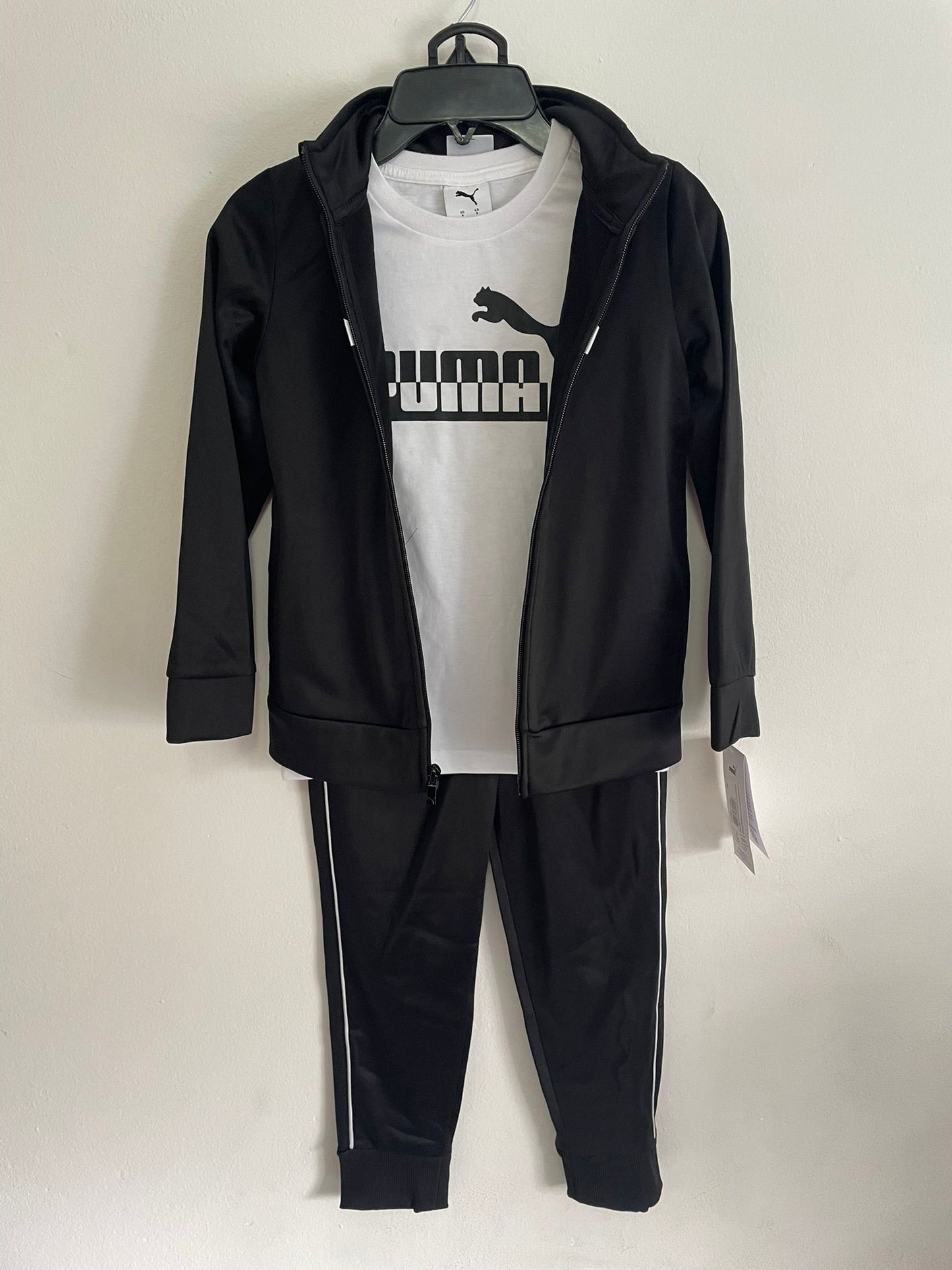 Conjunto Campera Remera y Pantalon Puma Talle 4