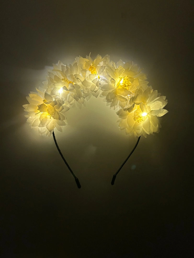Vincha De Flores Blancas Con Luces Led